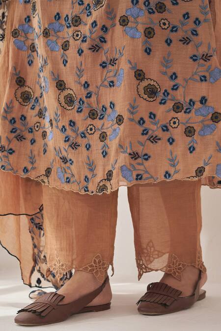 Naaz By Noor Brown Cotton, Organza Embroidery, Zari Collared Saira Baano Kurta Set Online at Aza Fashions Naaz By Noor_Brown Cotton, Organza Embroidery, Zari Collared Saira Baano Kurta Set _Online_at_Aza_Fashions