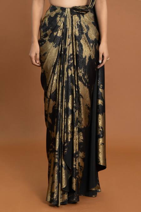 Aurouss_Black Velvet, Satin Beads, Foil Print Pre-draped Saree With Leaf Applique Blouse _at_Aza_Fashions