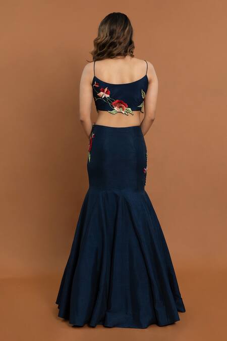 Aurouss Blue Silk, Georgette Embroidery, Applique Navy Thread Mermaid Lehenga Set at Aza Fashions Aurouss_Blue Silk, Georgette Embroidery, Applique Navy Thread Mermaid Lehenga Set _at_Aza_Fashions