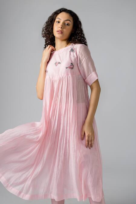 Buy Bihart Pink Cotton, Silk Applique Round Neck Placed Bird Kurta With Trouser Online at Aza Fashions Buy_Bihart_Pink Cotton, Silk Applique Round Neck Placed Bird Kurta With Trouser _Online_at_Aza_Fashions