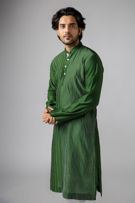 Shop Bihart Green Cotton, Silk Embroidery Sujani Threadwork Kurta at Aza Fashions Shop_Bihart_Green Cotton, Silk Embroidery Sujani Threadwork Kurta _at_Aza_Fashions