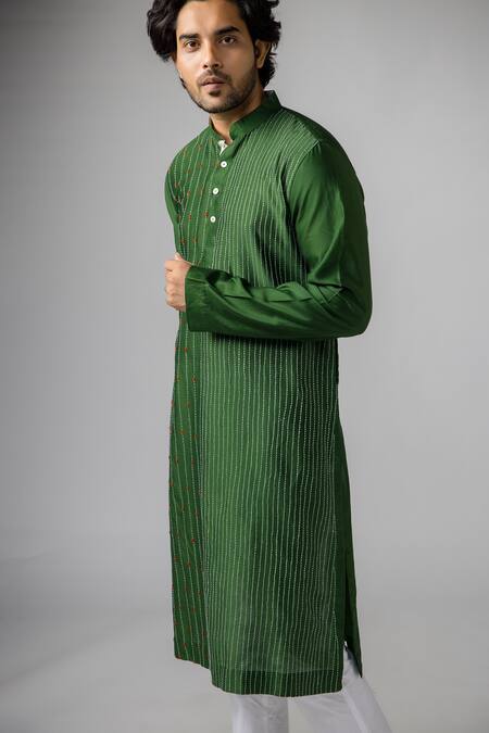Bihart Green Cotton, Silk Embroidery Sujani Threadwork Kurta Online at Aza Fashions Bihart_Green Cotton, Silk Embroidery Sujani Threadwork Kurta _Online_at_Aza_Fashions