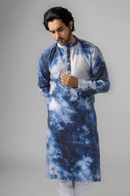 Shop Bihart Off White Cotton, Silk Embroidery Tie-dye Kurta at Aza Fashions Shop_Bihart_Off White Cotton, Silk Embroidery Tie-dye Kurta _at_Aza_Fashions