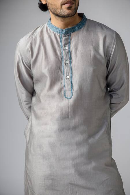 Bihart Grey Cotton, Silk Embroidery Placed Threadwork Kurta Online at Aza Fashions Bihart_Grey Cotton, Silk Embroidery Placed Threadwork Kurta _Online_at_Aza_Fashions