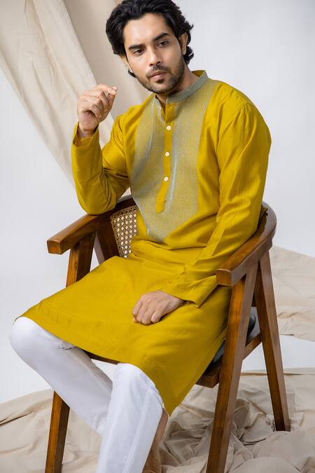 Bihart Yellow Cotton, Silk Embroidery Sujani Threadwork Placket Kurta Online at Aza Fashions Bihart_Yellow Cotton, Silk Embroidery Sujani Threadwork Placket Kurta _Online_at_Aza_Fashions
