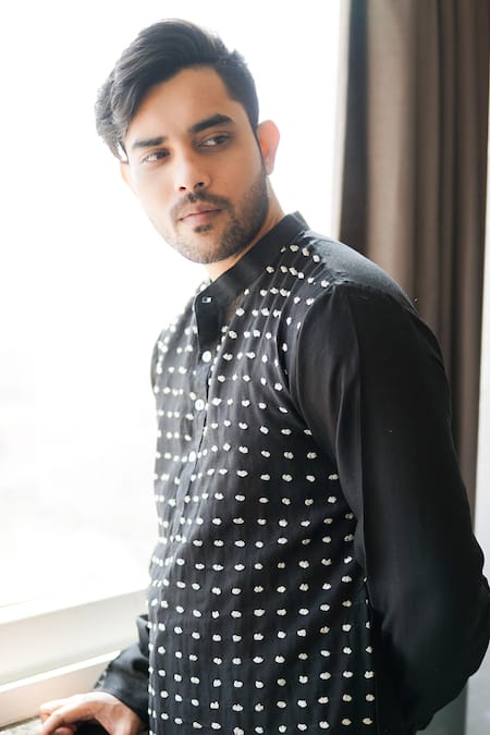 Shop Bihart Black Cotton, Silk Embroidery Loop Threadwork Kurta at Aza Fashions Shop_Bihart_Black Cotton, Silk Embroidery Loop Threadwork Kurta _at_Aza_Fashions