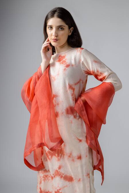 Shop Bihart Off White Tussar, , Organza, Satin Tie-dye Kurta Trouser Set Online at Aza Fashions Shop_Bihart_Off White Tussar, , Organza, Satin Tie-dye Kurta Trouser Set _Online_at_Aza_Fashions