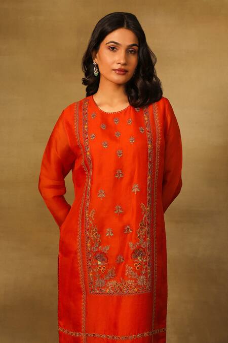 Buy_Neha Poddar_Orange Organza, Silk Embroidery Round Neck Floral Bloom Kurta Pant Set _Online_at_Aza_Fashions