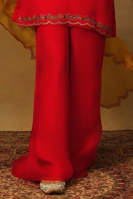 Neha Poddar_Red Organza Diamonds, Embroidery Round Neck Floral Kurta Flared Pant Set _Online_at_Aza_Fashions