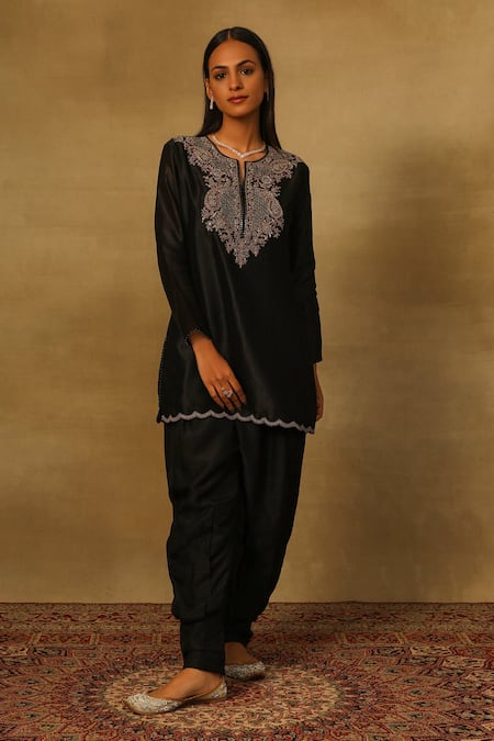 Neha Poddar Embroidered Yoke Kurta With Pleated Pant 