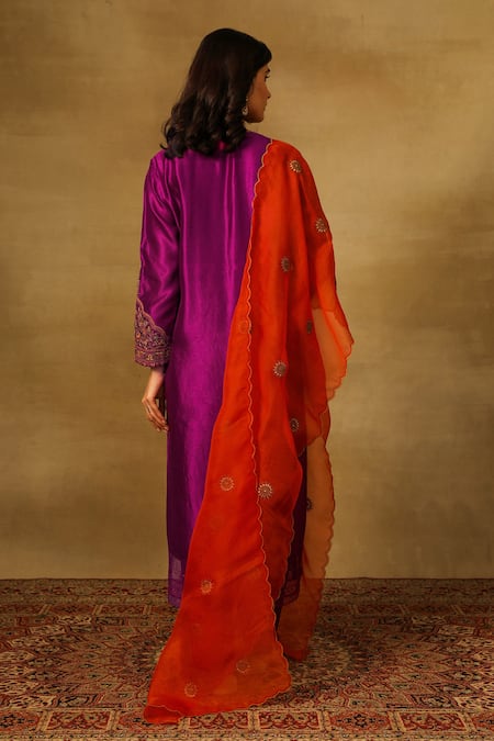 Neha Poddar Embroidered Kurta Pant Set With Dupatta 