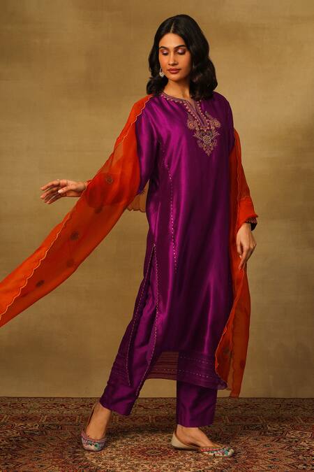 Neha Poddar_Purple Silk, Organza Embroidery Round Neck Kurta Pant Set With Dupatta _Online_at_Aza_Fashions