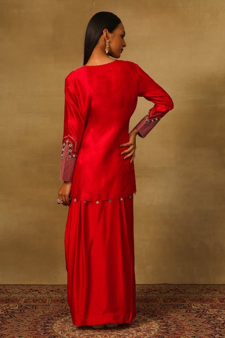 Neha Poddar Abstract Embroidered Kurta With Skirt 