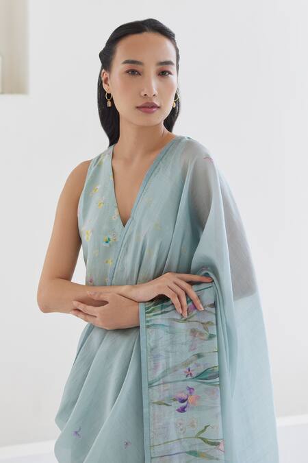 Shop Surmaye Green Handloom Cotton Embroidery Cherished Times Flower Pattern Saree Online at Aza Fashions Shop_Surmaye_Green Handloom Cotton Embroidery Cherished Times Flower Pattern Saree _Online_at_Aza_Fashions