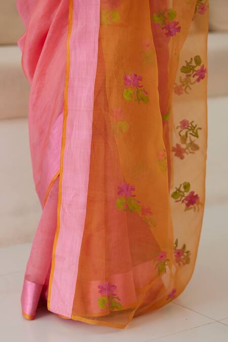 Buy_Surmaye_Pink Handloom Cotton Embroidery Shared Stories Jamdani Saree _Online_at_Aza_Fashions
