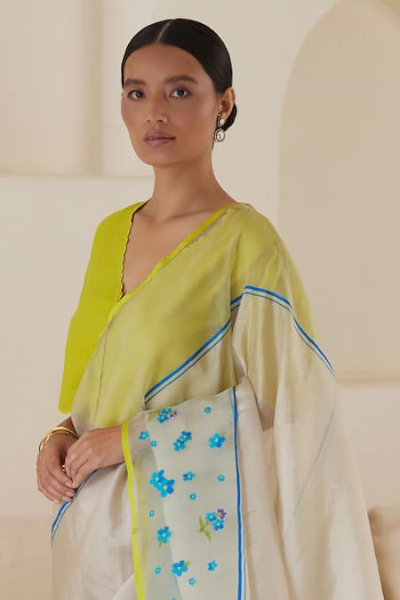 Surmaye Beige Silk Embroidery Lasting Vignettes Jamdani Saree Online at Aza Fashions Surmaye_Beige Silk Embroidery Lasting Vignettes Jamdani Saree _Online_at_Aza_Fashions