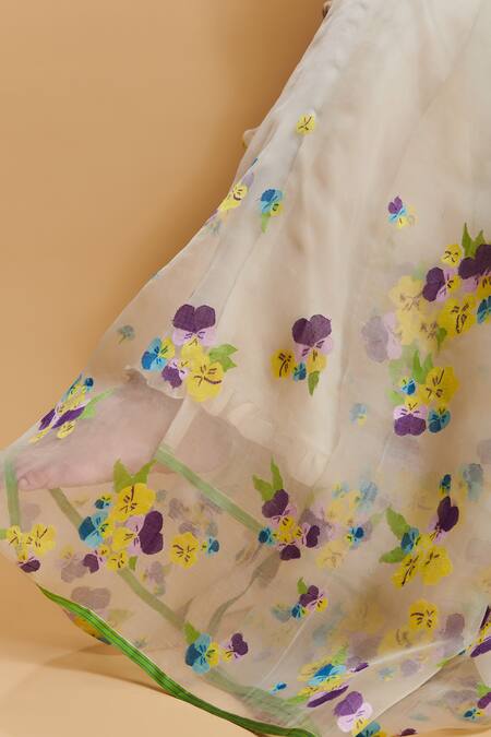 Surmaye_White Organza, Silk Embroidery Pansy Bloom Jamdani Woven Saree _at_Aza_Fashions