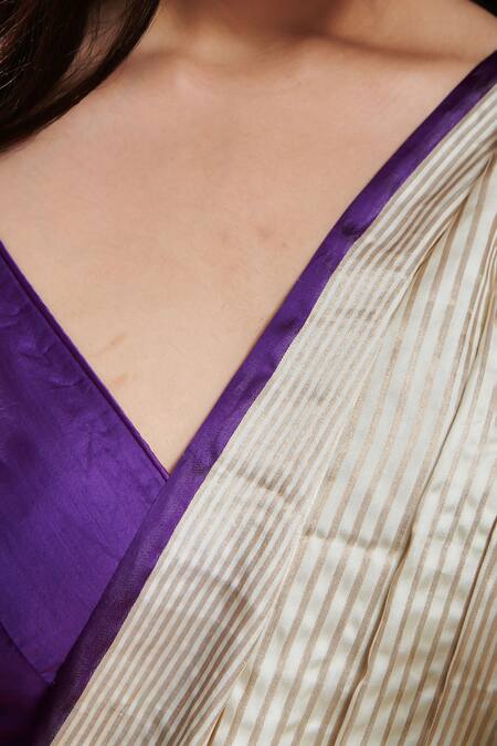 Surmaye_Ivory Silk Satin Stripe Pattern Handwoven Rippled Saree _at_Aza_Fashions