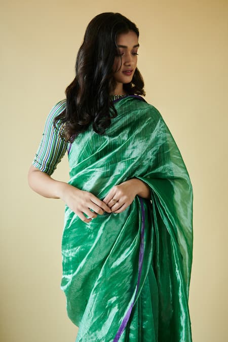Buy Surmaye Green Handloom Cotton Zari Dancing Moonlight Handwoven Saree Buy_Surmaye_Green Handloom Cotton Zari Dancing Moonlight Handwoven Saree