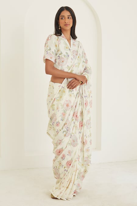 Surmaye Ivory Handloom Cotton, Silk Harmony Botanical Print Saree Online at Aza Fashions Surmaye_Ivory Handloom Cotton, Silk Harmony Botanical Print Saree _Online_at_Aza_Fashions