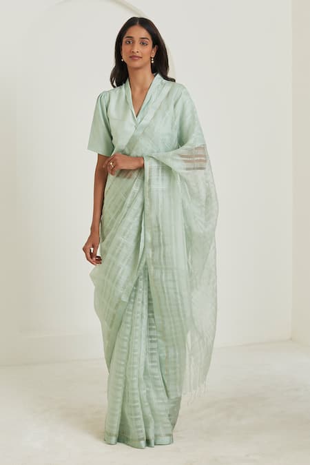 Surmaye Serenity Stripe Pattern Handwoven Saree 