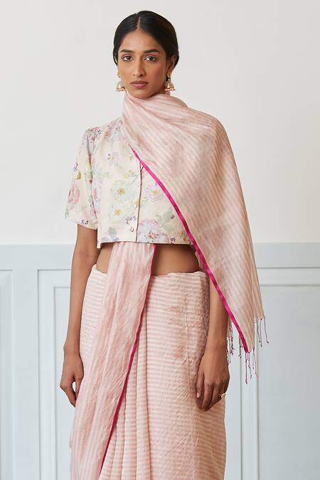 Surmaye Gold Silk, Organza Pristine Stripe Pattern Handwoven Saree Online at Aza Fashions Surmaye_Gold Silk, Organza Pristine Stripe Pattern Handwoven Saree_Online_at_Aza_Fashions