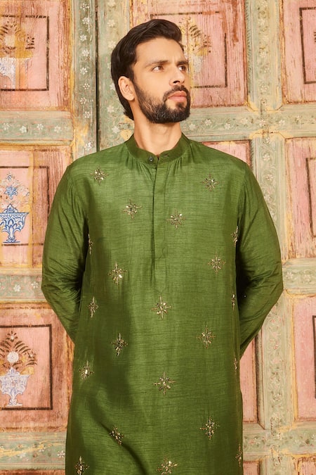 Diyarajvvir Starburst Metallic Fleur Work Kurta With Pant 