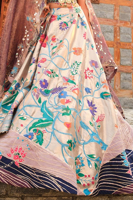 Aditi Gupta Purple Silk, Tissue, Pashmina Paithani Floral Vine Woven Bridal Lehenga Set at Aza Fashions Aditi Gupta_Purple Silk, Tissue, Pashmina Paithani Floral Vine Woven Bridal Lehenga Set _at_Aza_Fashions