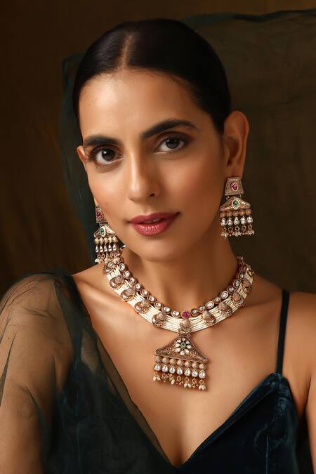 Buy_Swabhimann_White Stones, Beads Embellished Pendant Necklace Set_Online_at_Aza_Fashions