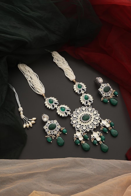 Shop_Swabhimann_Green Stones, Diamonds Polki Embellished Floral Pendant Necklace Set _at_Aza_Fashions