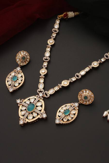 Swabhimann_Blue Stones Polki Pendant Embellished Necklace Set _Online_at_Aza_Fashions