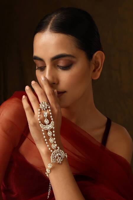 Buy_Swabhimann_Gold Plated Pearls Polki Cutwork Embellished Haathphool _Online_at_Aza_Fashions