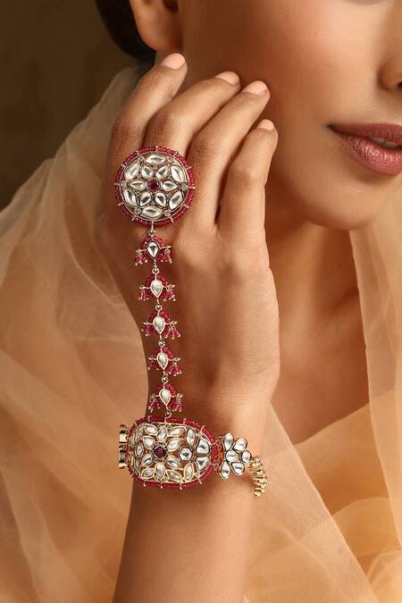 Buy_Swabhimann_Red Imitation Diamonds Polki Floral Cutwork Haathphool _Online_at_Aza_Fashions