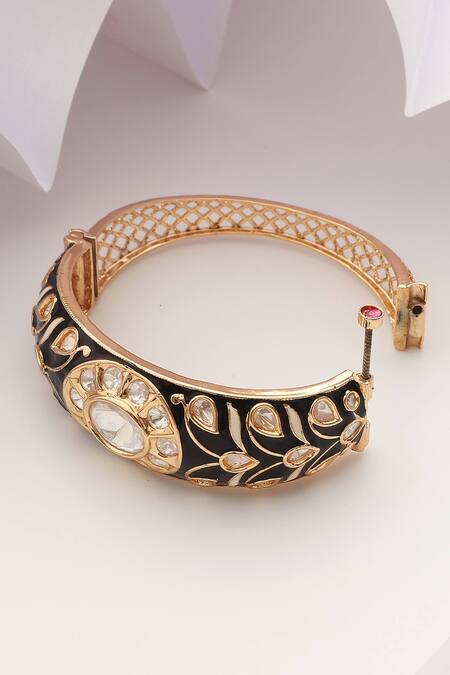 Swabhimann_Black Crystals Floral Polki Embellished Bracelet _Online_at_Aza_Fashions