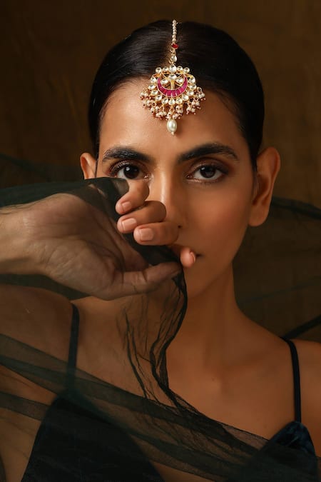 Buy_Swabhimann_Pink Kundan Embellished Maangtikka _Online_at_Aza_Fashions