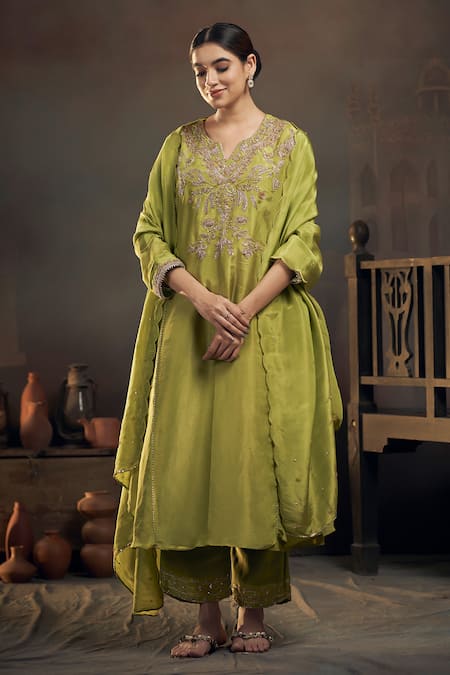 Hirika & Dhruti Green Tissue Embroidery, Zari Collared Zardozi Kurta Set 