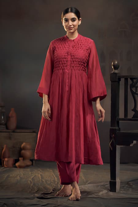 Hirika & Dhruti Pink Chanderi Embroidery Mandarin Collar Smocked Gathered Kurta And Pant Set 