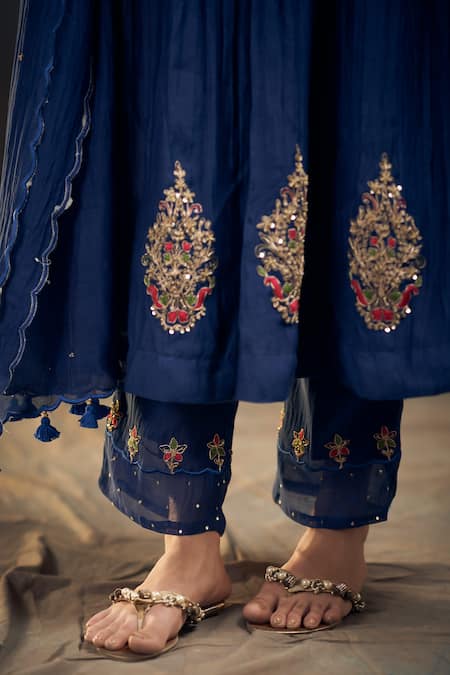 Hirika & Dhruti Blue Chanderi Embroidery, Tassels V-neck Floral Marodi Anarkali Set Online at Aza Fashions Hirika & Dhruti_Blue Chanderi Embroidery, Tassels V-neck Floral Marodi Anarkali Set _Online_at_Aza_Fashions