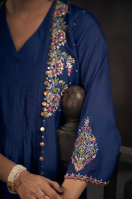 Shop Hirika & Dhruti Blue Cotton, Silk Sequins, Embroidery V-neck Floral Jacket Kurta And Pant Set Online at Aza Fashions Shop_Hirika & Dhruti_Blue Cotton, Silk Sequins, Embroidery V-neck Floral Jacket Kurta And Pant Set _Online_at_Aza_Fashions