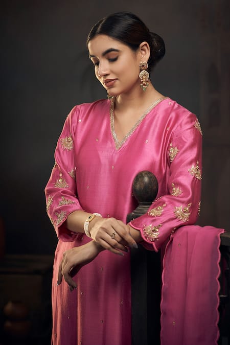 Shop Hirika & Dhruti Pink Silk, Cotton, Organza Sequins, Embroidery Chaand Kurta Set at Aza Fashions Shop_Hirika & Dhruti_Pink Silk, Cotton, Organza Sequins, Embroidery Chaand Kurta Set _at_Aza_Fashions