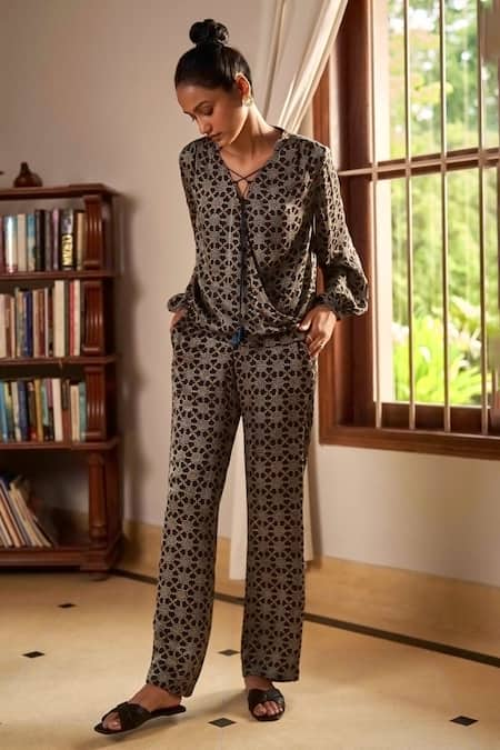 Grassroot By Anita Dongre Black 100% Modal Hand-block Printing Ajrakh Band Relax Block Top And Pant Set 