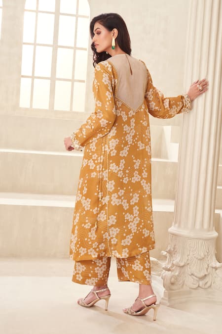 Shop Taavare Gold Organza, Tissue Applique, Floral Print Embroidered Yoke Kurta And Pant Set at Aza Fashions Shop_Taavare_Gold Organza, Tissue Applique, Floral Print Embroidered Yoke Kurta And Pant Set_at_Aza_Fashions