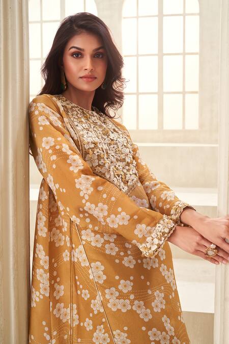 Buy Taavare Gold Organza, Tissue Applique, Floral Print Embroidered Yoke Kurta And Pant Set Online at Aza Fashions Buy_Taavare_Gold Organza, Tissue Applique, Floral Print Embroidered Yoke Kurta And Pant Set_Online_at_Aza_Fashions