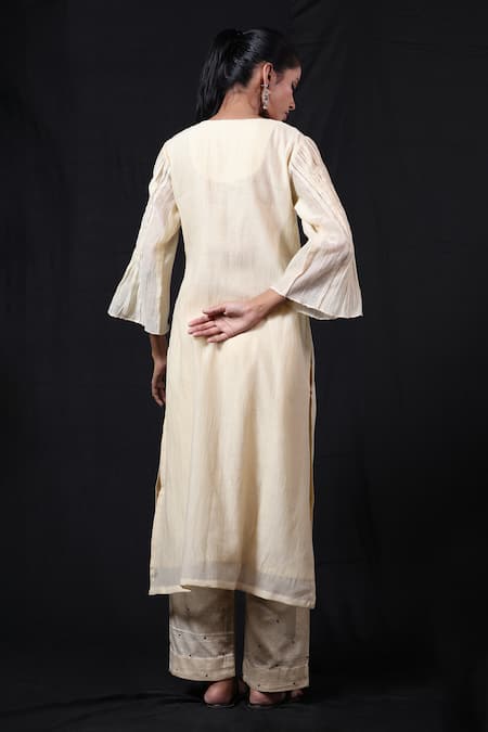Beige Gathered Sleeve Chanderi Kurta & Pant Set 