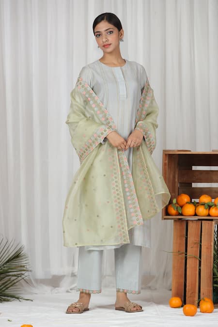 Beige Stitched Pattern Round Neck Kurta & Pant Set 