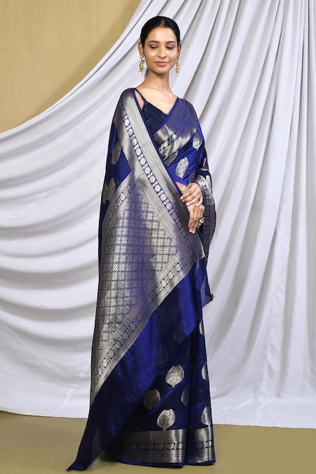 Nazaakat By Samara Singh_Navy Silk Zari Banarasi Woven Floral Saree With Blouse _Online_at_Aza_Fashions