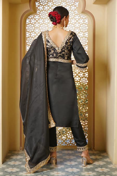 Monk & Mei By Sonia Anand_Black Organza, Brocade, Silk Sequins, Ghazal Musk Bloom Woven Kurta Pant Set _Online_at_Aza_Fashions