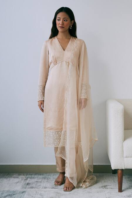 Lavanya Ahuja Beige Organza, Satin, Linen Beads V-neck Panel Work V Kurta Pant Set Online at Aza Fashions Lavanya Ahuja_Beige Organza, Satin, Linen Beads V-neck Panel Work V Kurta Pant Set _Online_at_Aza_Fashions