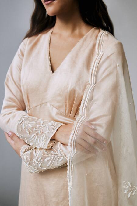 Lavanya Ahuja Beige Organza, Satin, Linen Beads V-neck Panel Work V Kurta Pant Set at Aza Fashions Lavanya Ahuja_Beige Organza, Satin, Linen Beads V-neck Panel Work V Kurta Pant Set _at_Aza_Fashions
