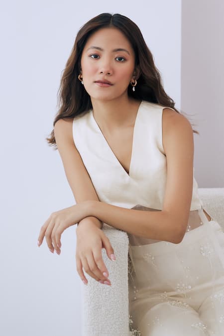 Lavanya Ahuja Ivory Organza, Satin, Linen Sequins, Beads Embroidered Long Tunic And Pant Set at Aza Fashions Lavanya Ahuja_Ivory Organza, Satin, Linen Sequins, Beads Embroidered Long Tunic And Pant Set _at_Aza_Fashions